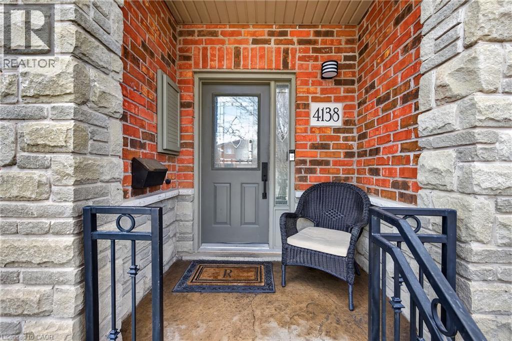 4138 MEDLAND Drive, Burlington, Ontario, L7M4Z8 — Photo 4