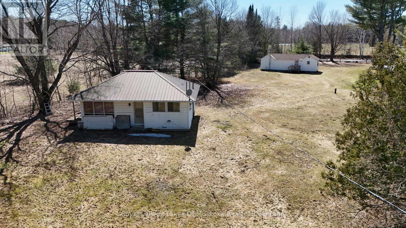 Cottage closer to Maple Lake