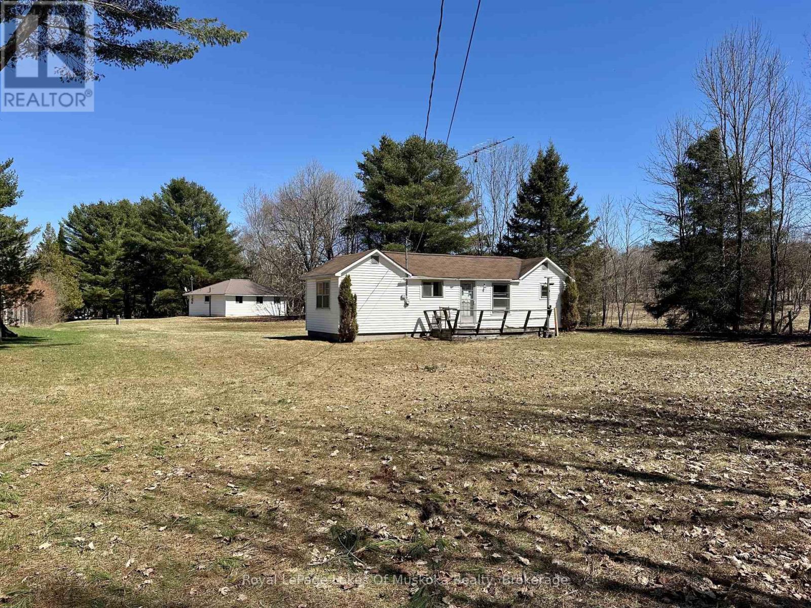 House at the front of the lot