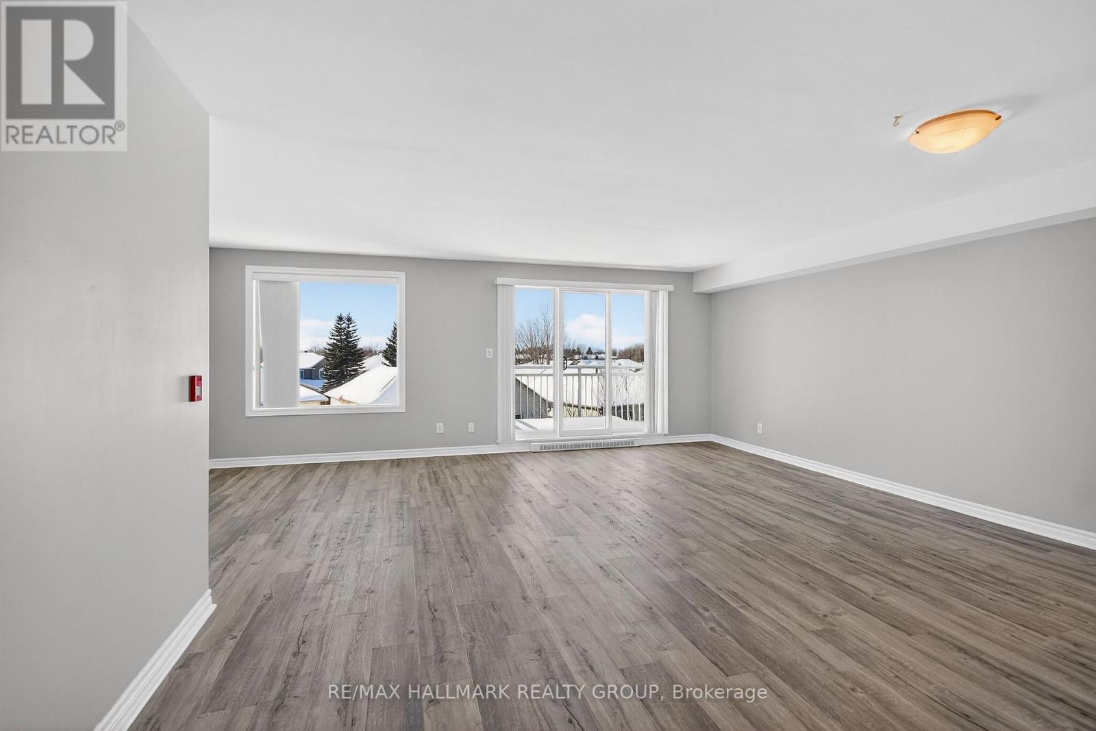2B - 51 ROBSON COURT — photo 14