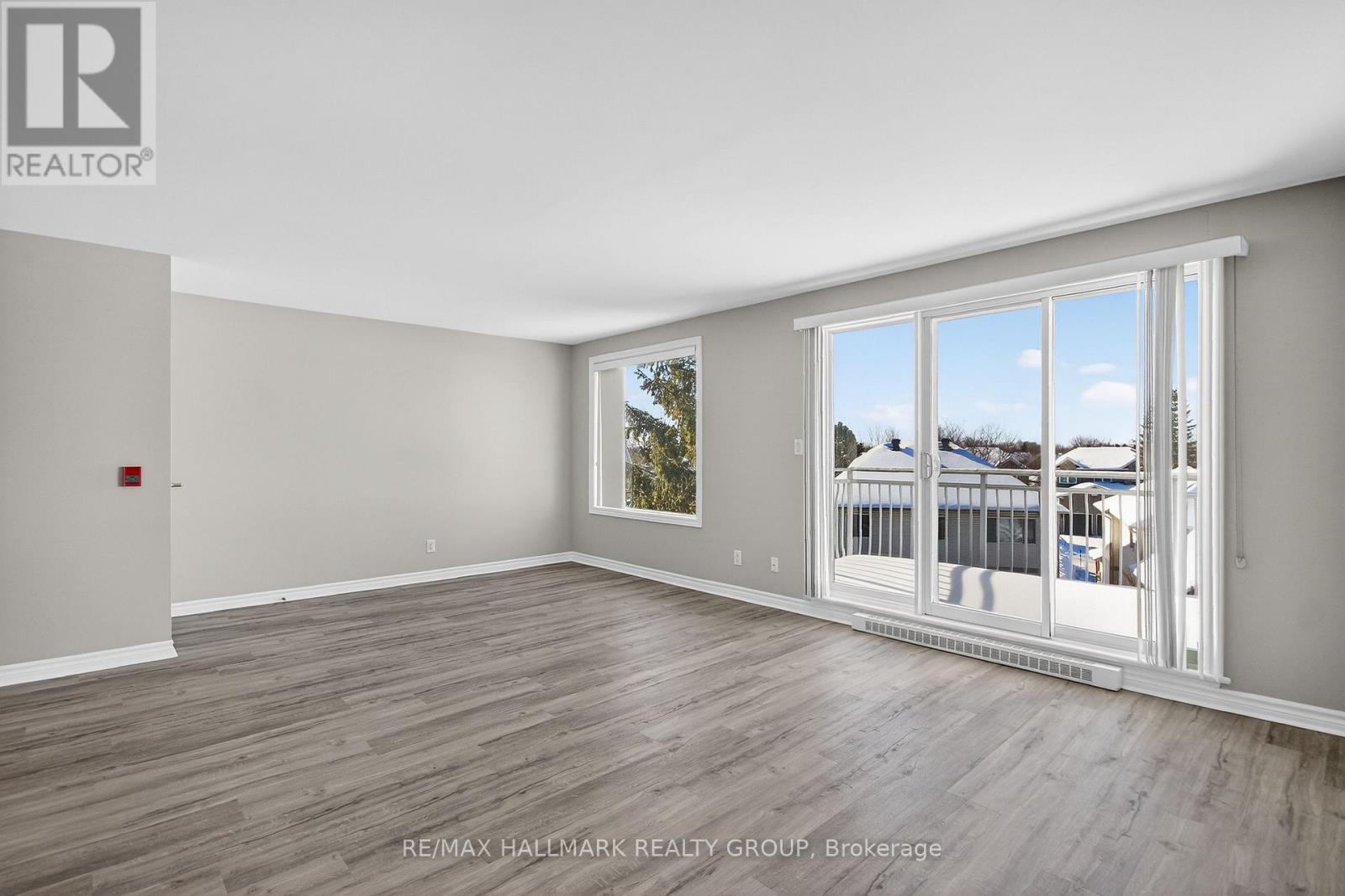 2B - 51 ROBSON COURT — photo 17
