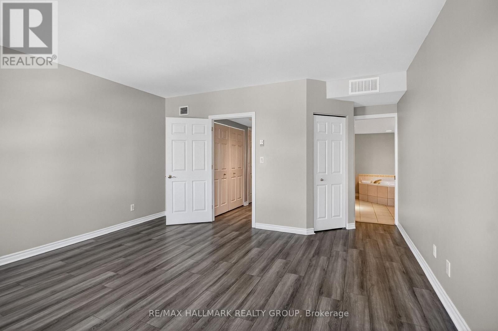 2B - 51 ROBSON COURT — photo 39