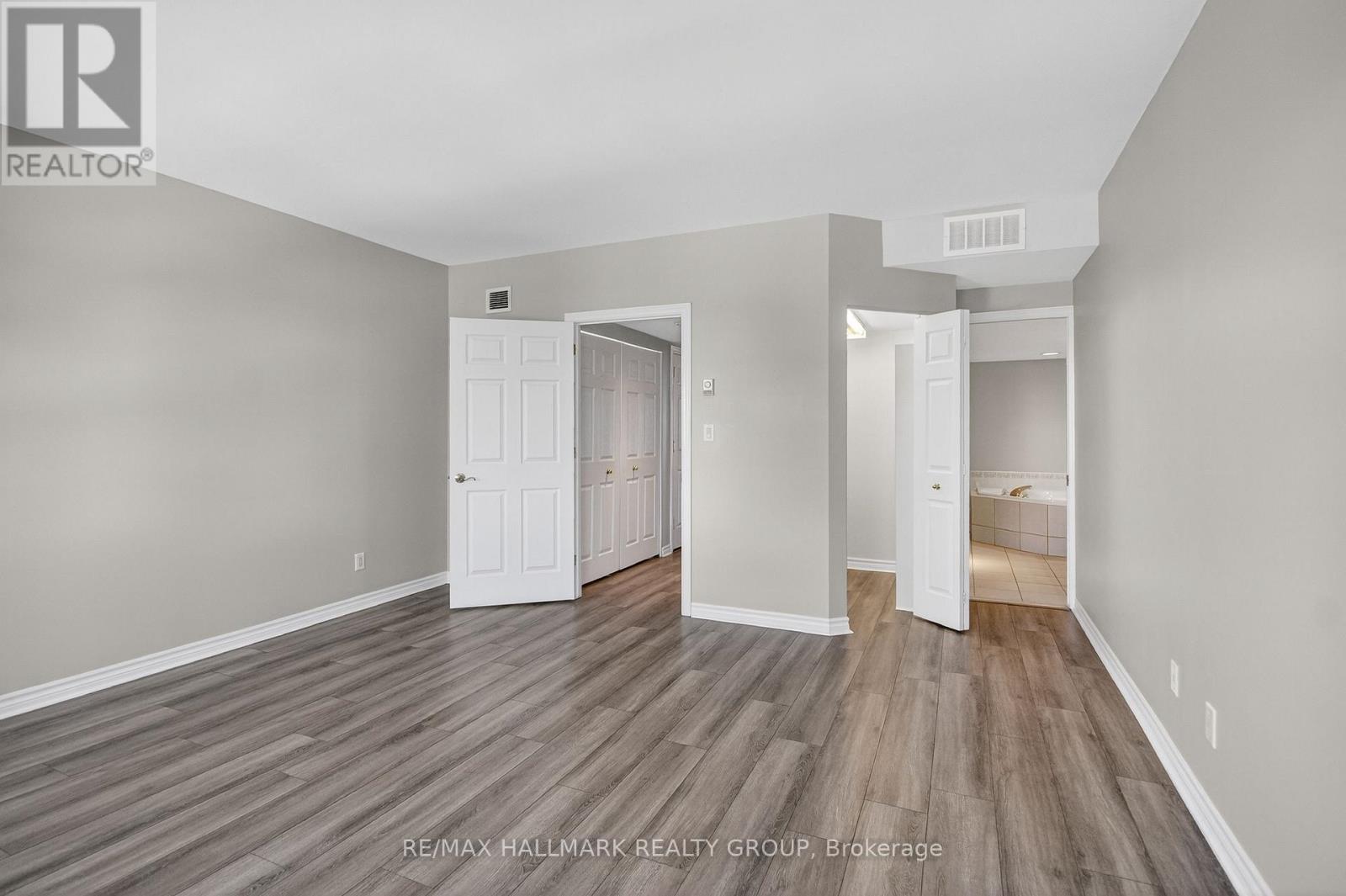 2B - 51 ROBSON COURT — photo 38