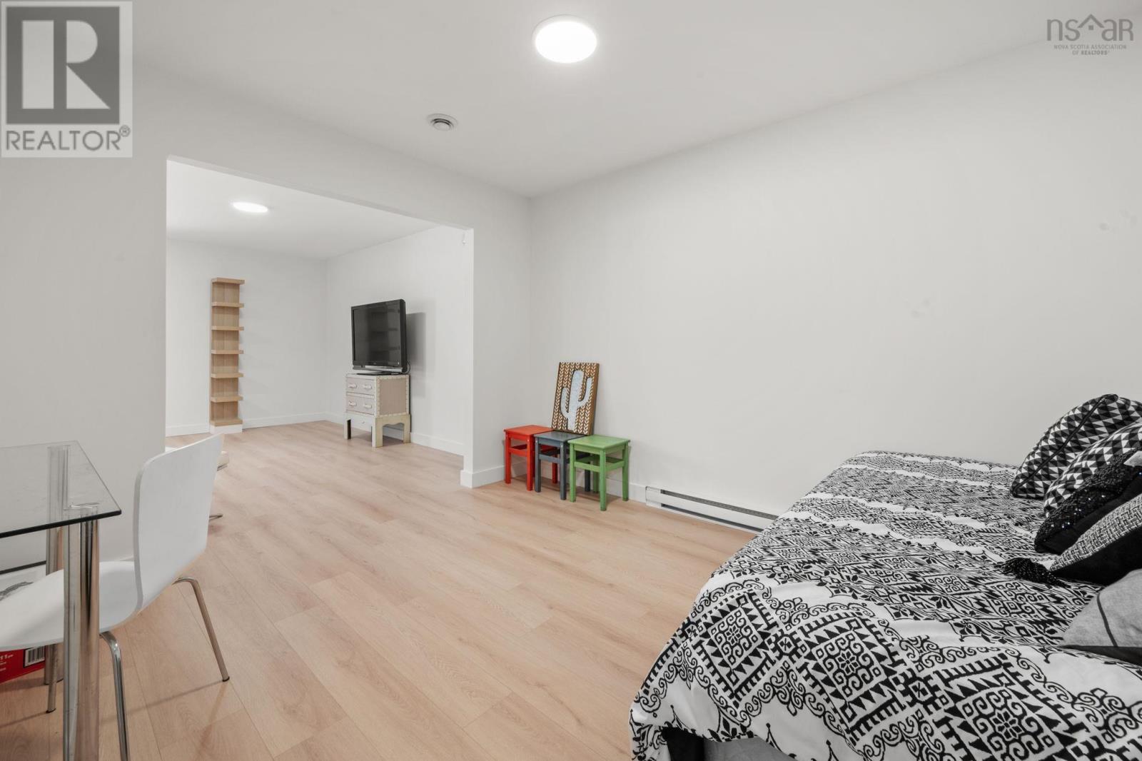 Property 40 of 47 of 52 Berm Street