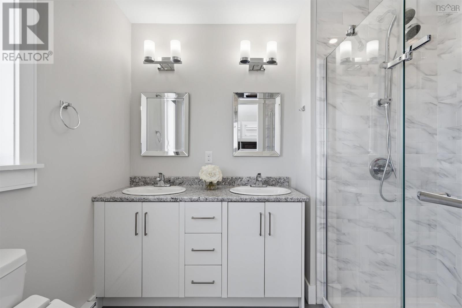 Property 19 of 47 of 120 Mica Crescent