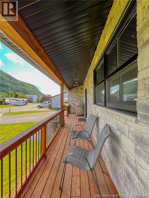 6 Aspen - Image 4