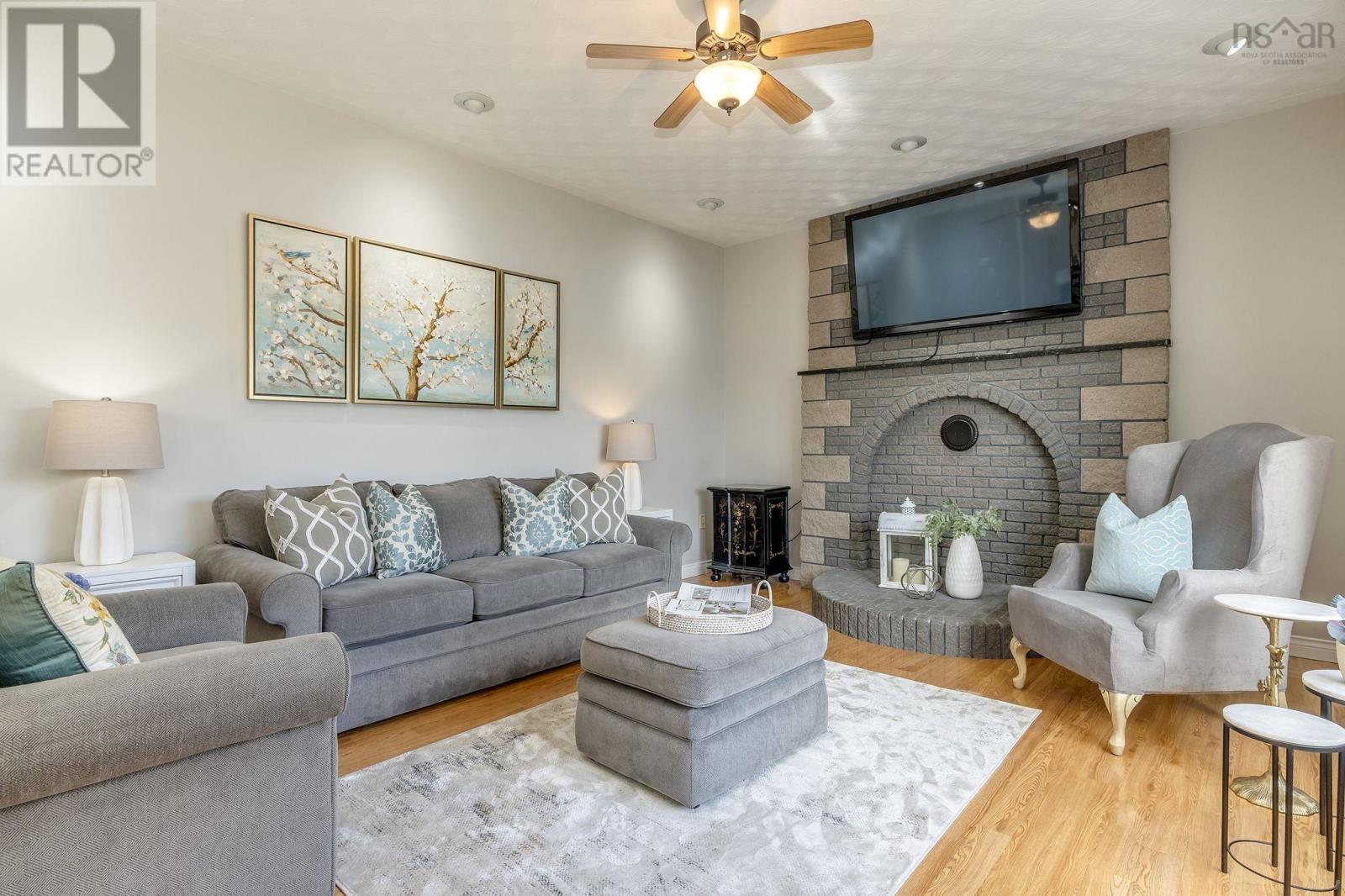 Property 19 of 52 of 35 Longburn Drive