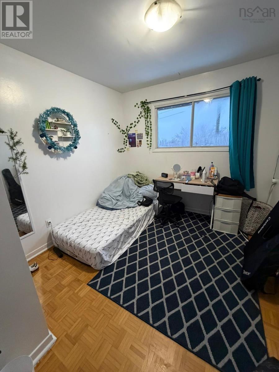 Property 8 of 23 of 146/148 Roleika Drive