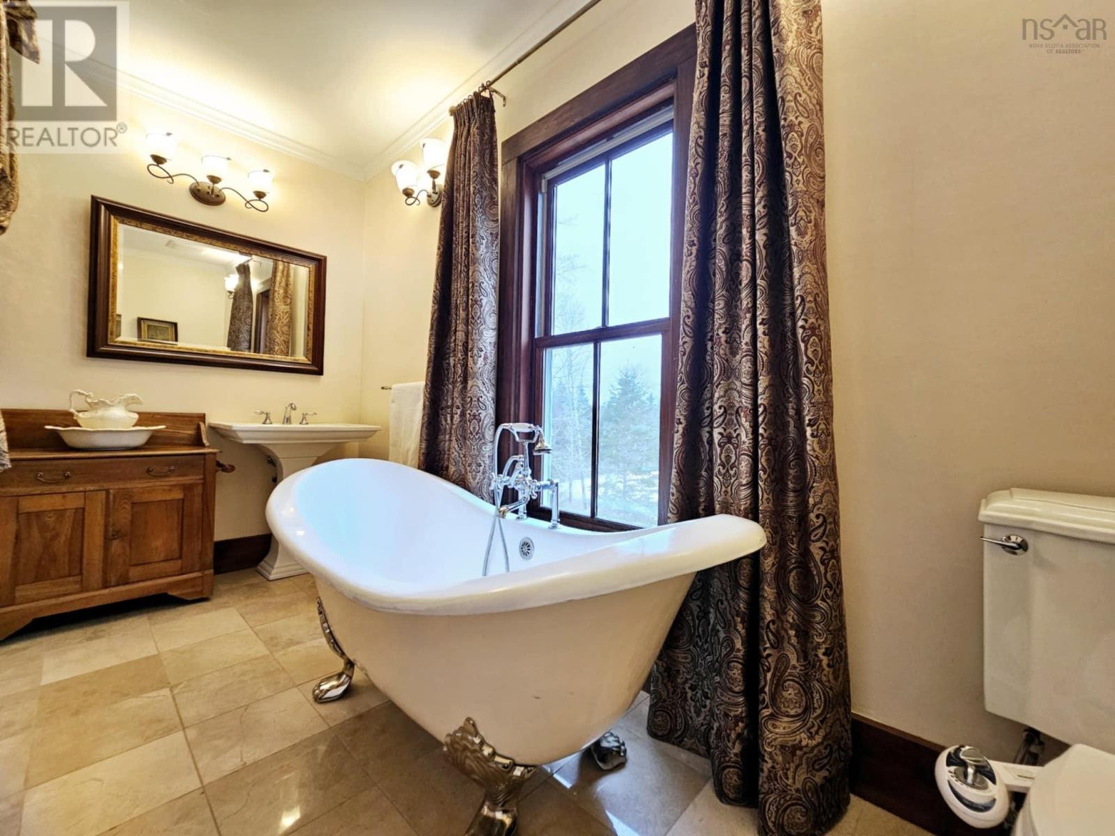 Property 43 of 45 of 5183 Highway 2