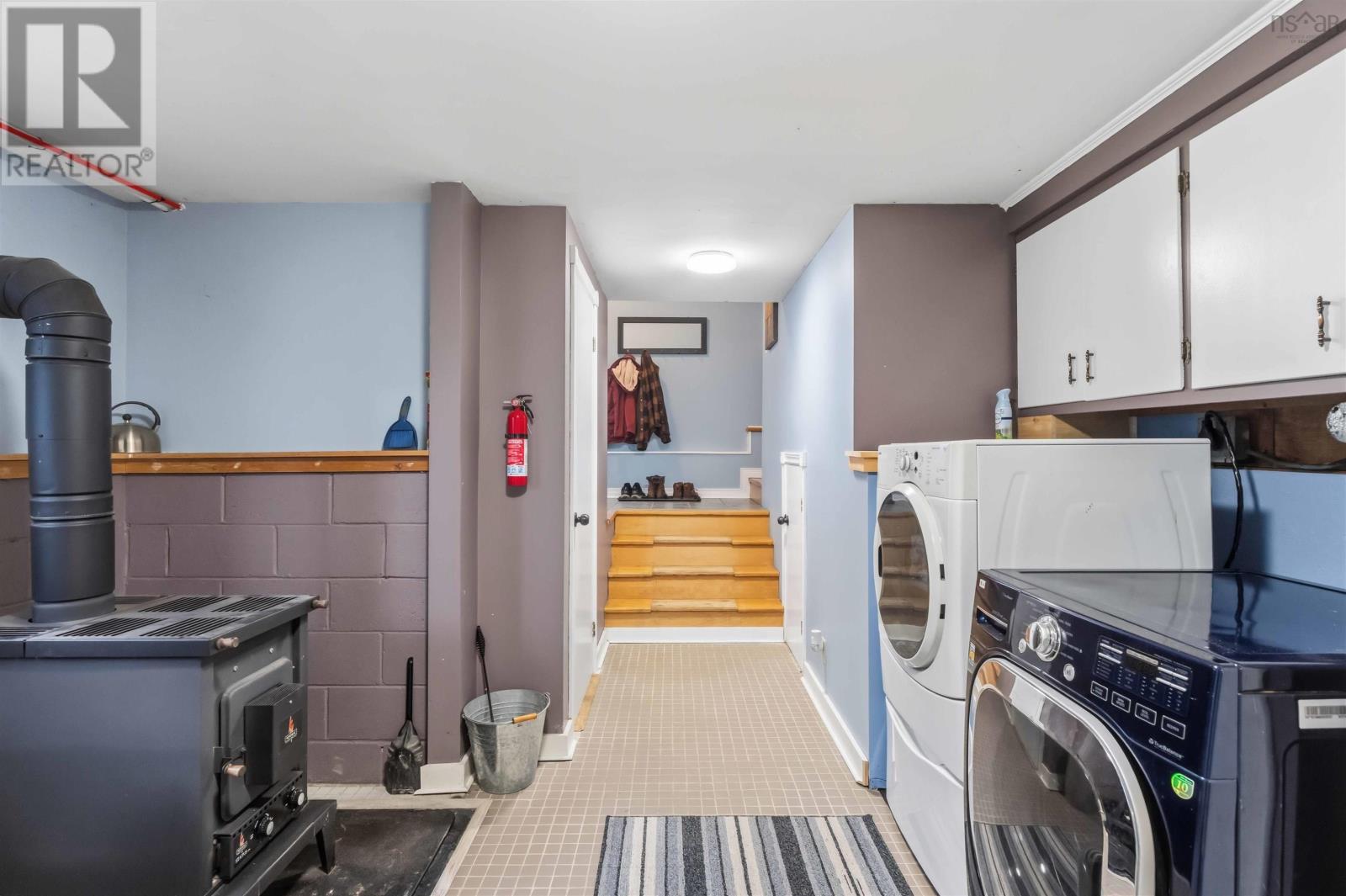 Property 32 of 49 of 7140 Highway 201