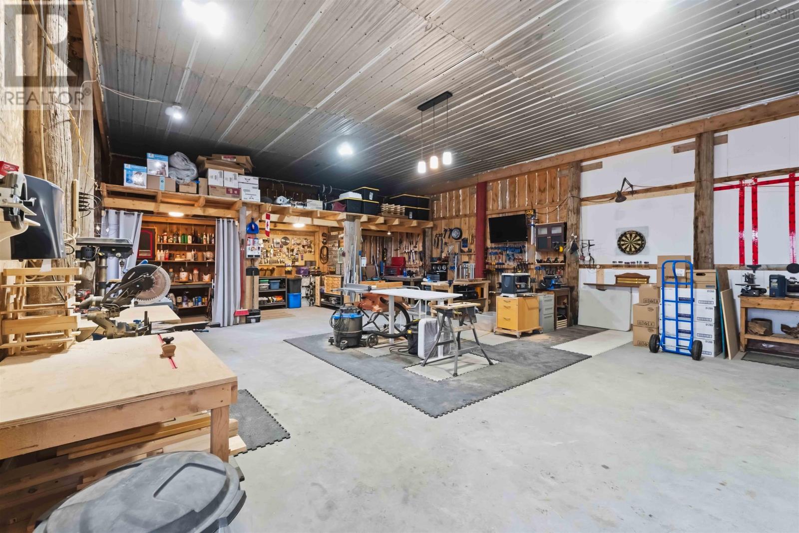 Property 41 of 49 of 7140 Highway 201