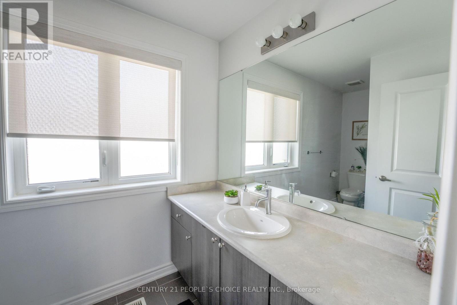 110 ELM STREET - 41