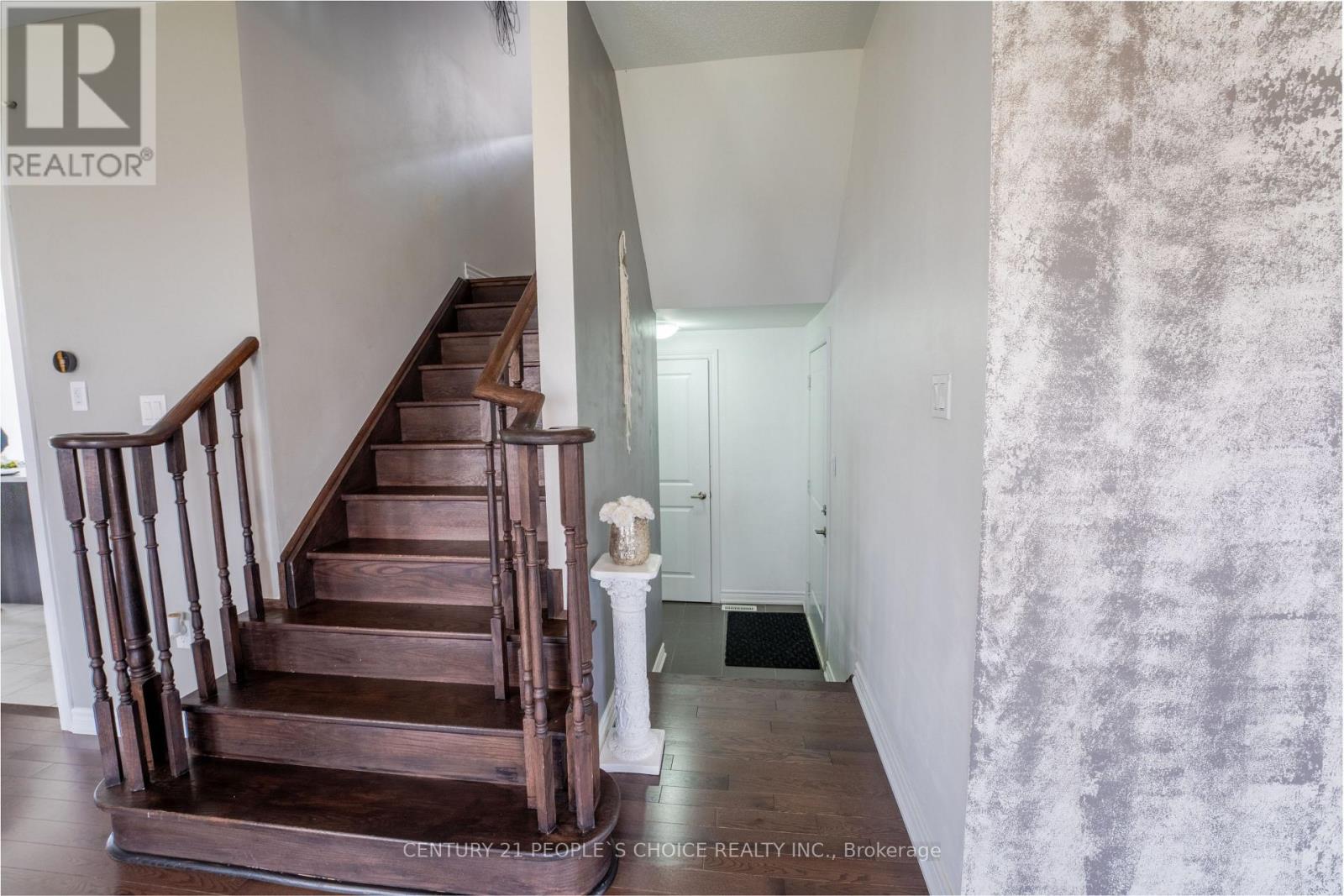 110 ELM STREET - 22