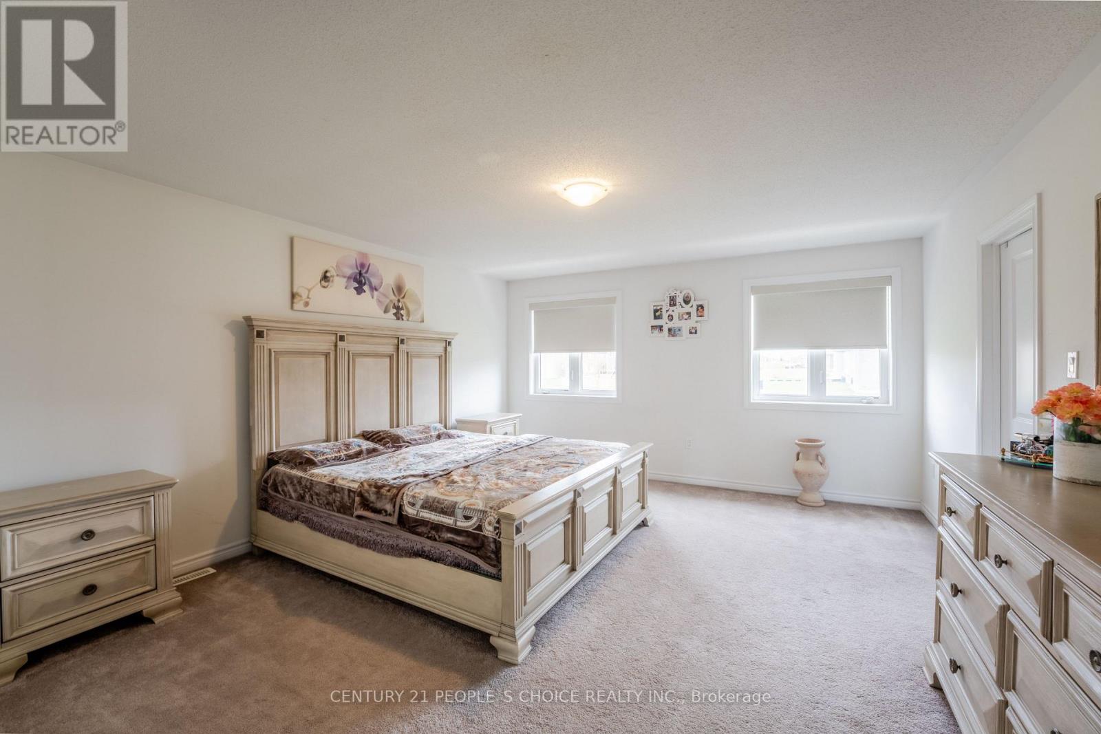 110 ELM STREET - 24