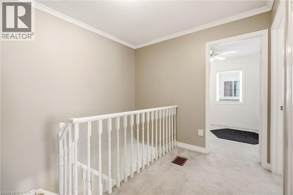 95 THORNLODGE Drive - 15