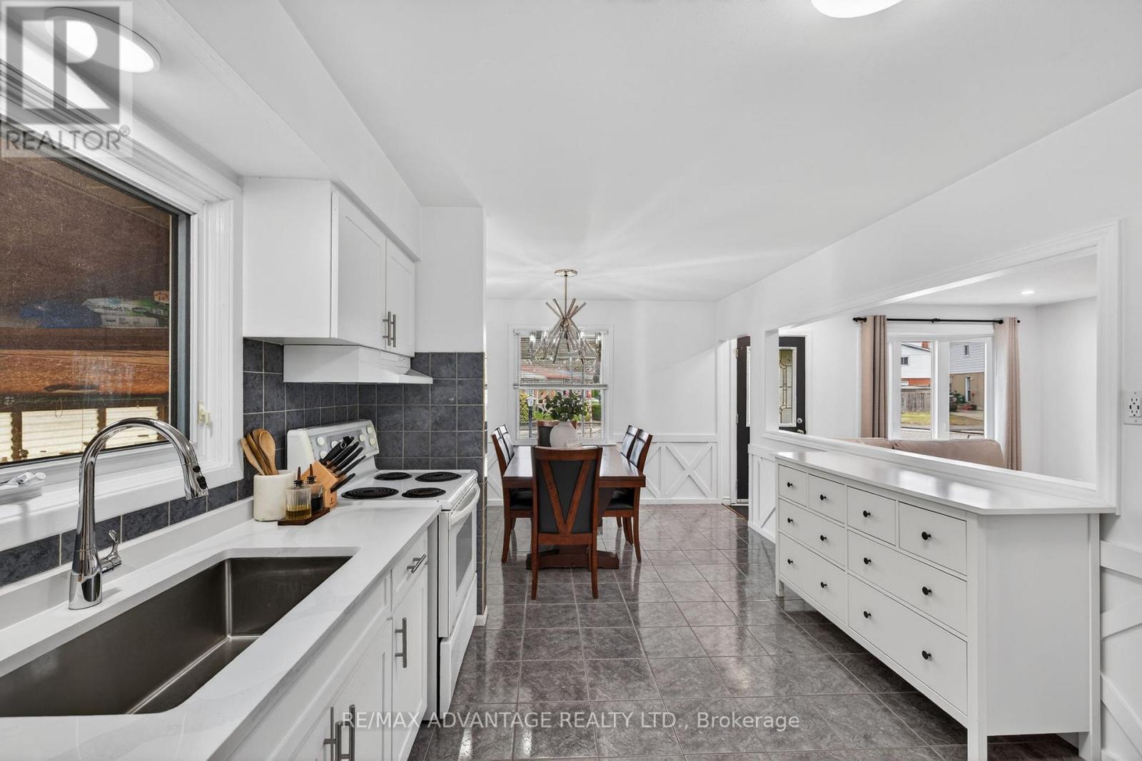 60 WEXFORD AVENUE - 14