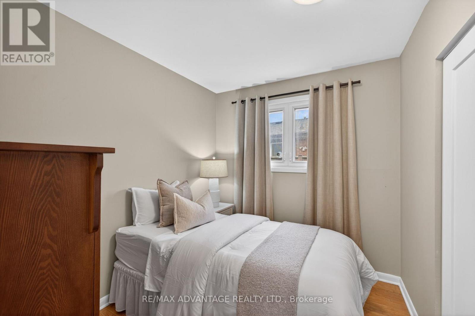 60 WEXFORD AVENUE - 21