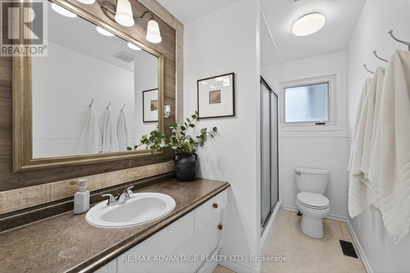 60 WEXFORD AVENUE - 23