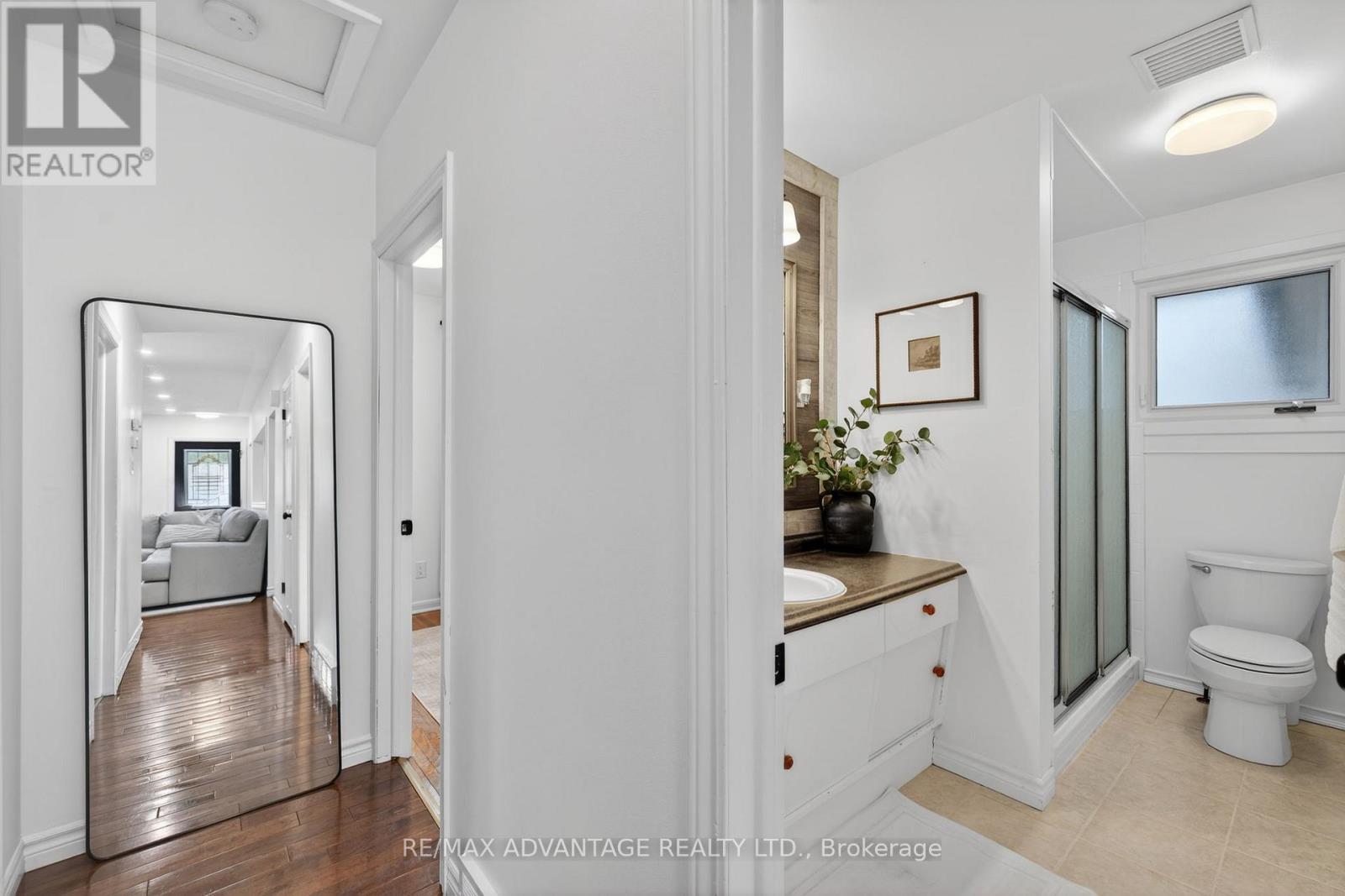 60 WEXFORD AVENUE - 24