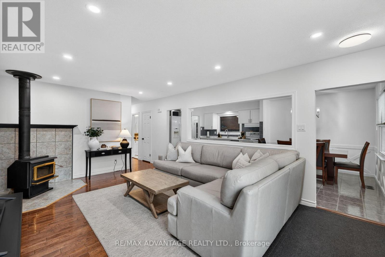 60 WEXFORD AVENUE - 5