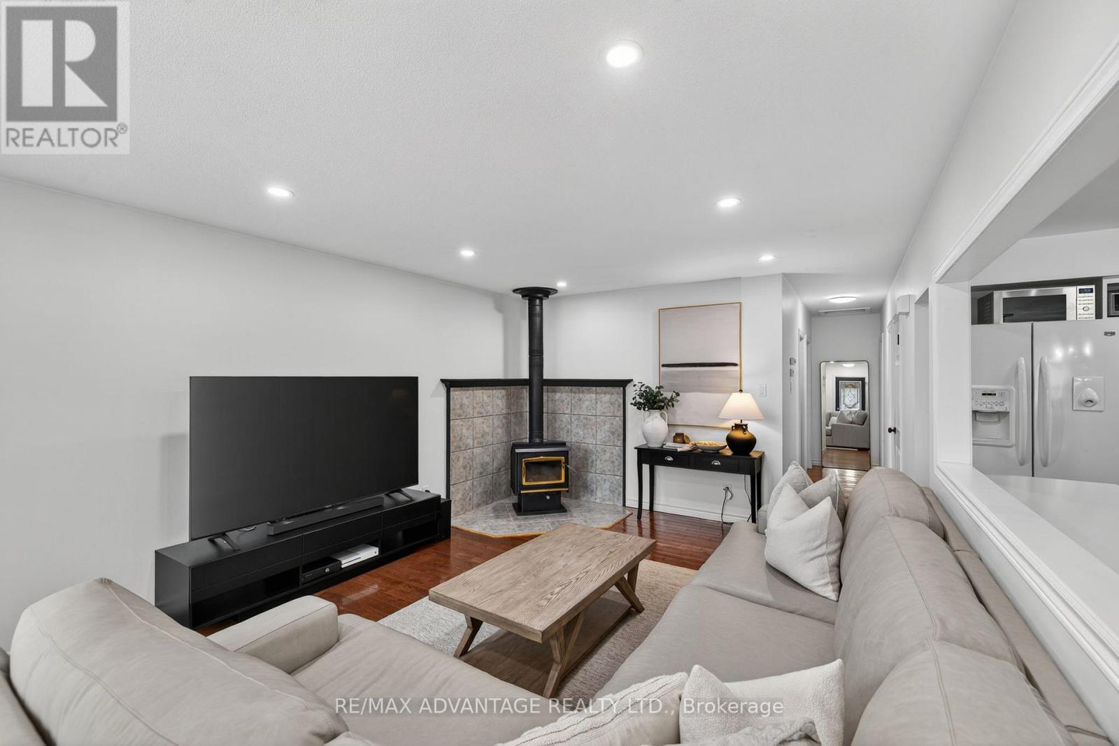 60 WEXFORD AVENUE - 9