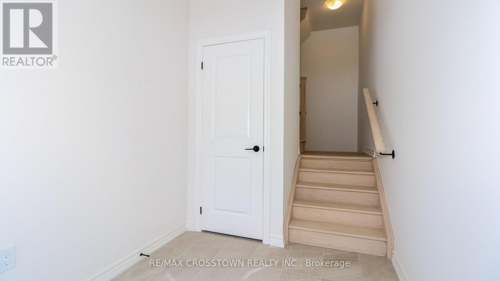 #(UNIT 6) 1227 CORM STREET - 4