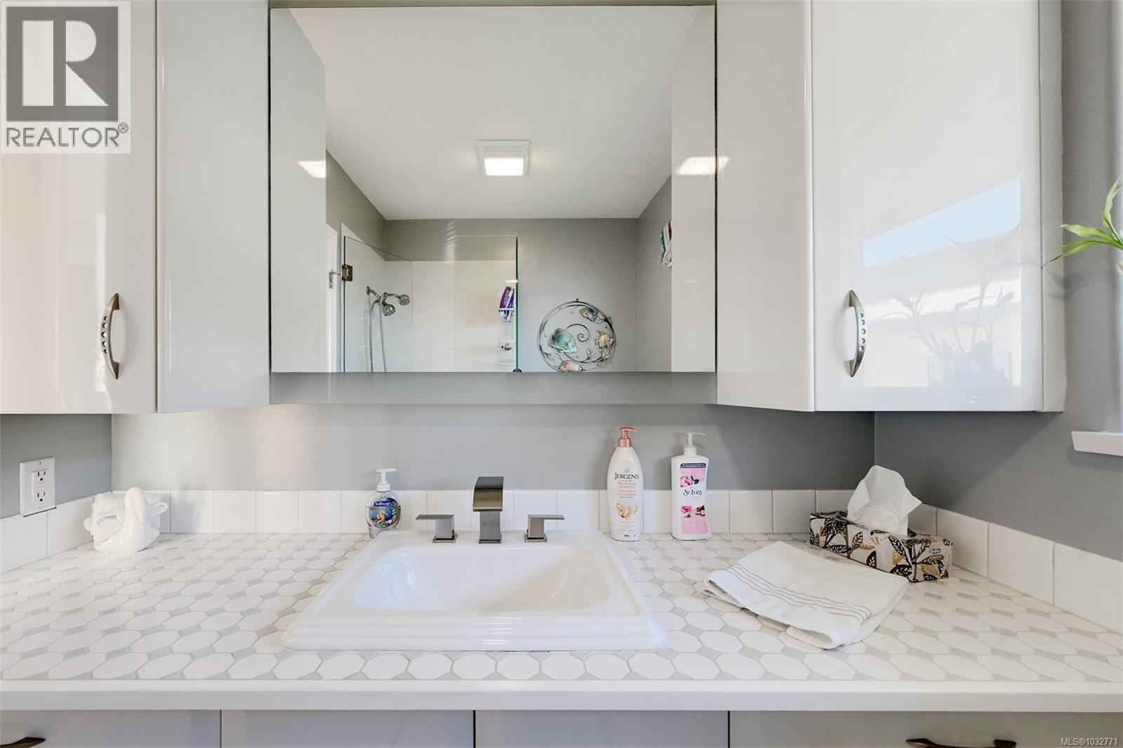 2543 SHOREACRES RD - 28