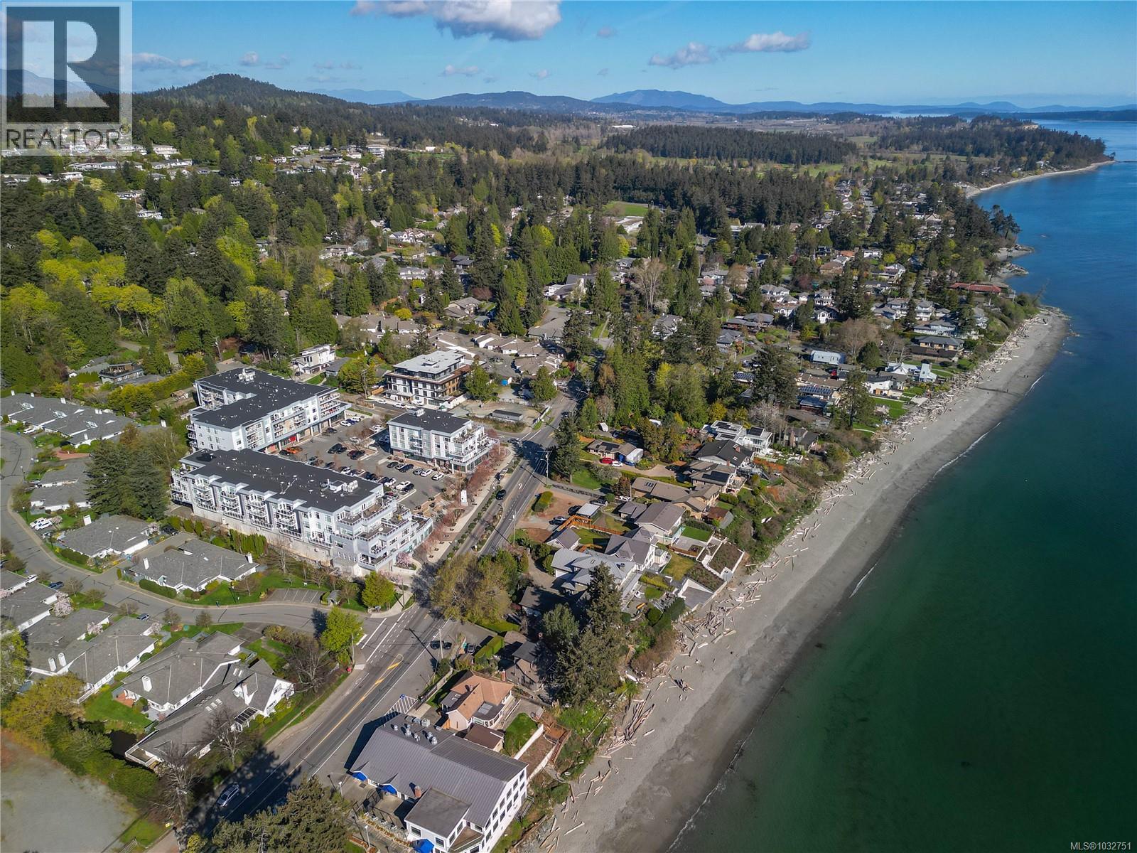 #214 5120 Cordova Bay Rd - 29