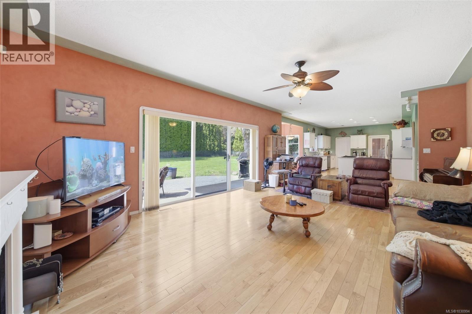  1032 Valewood Trail, Saanich