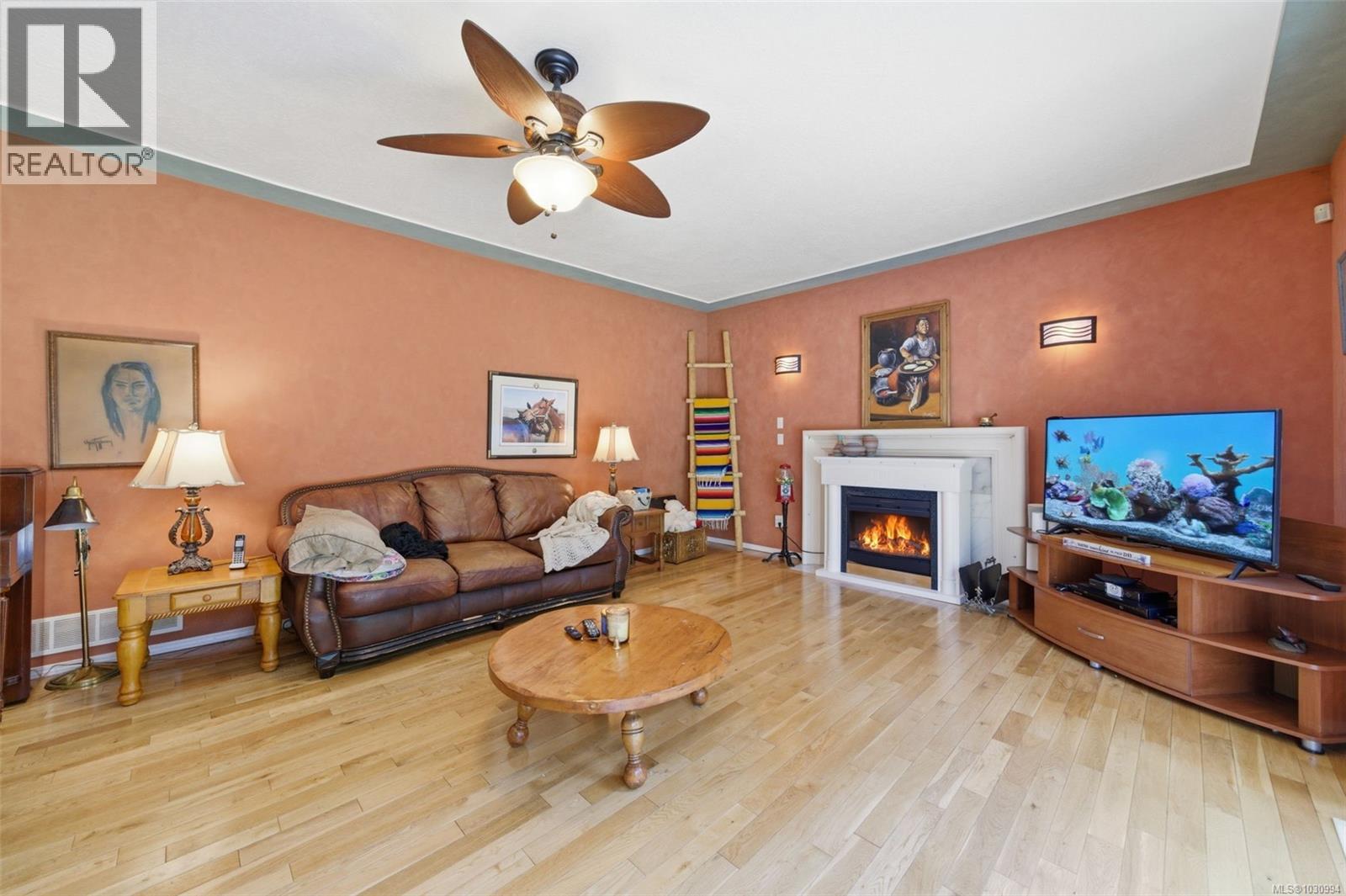  1032 Valewood Trail, Saanich