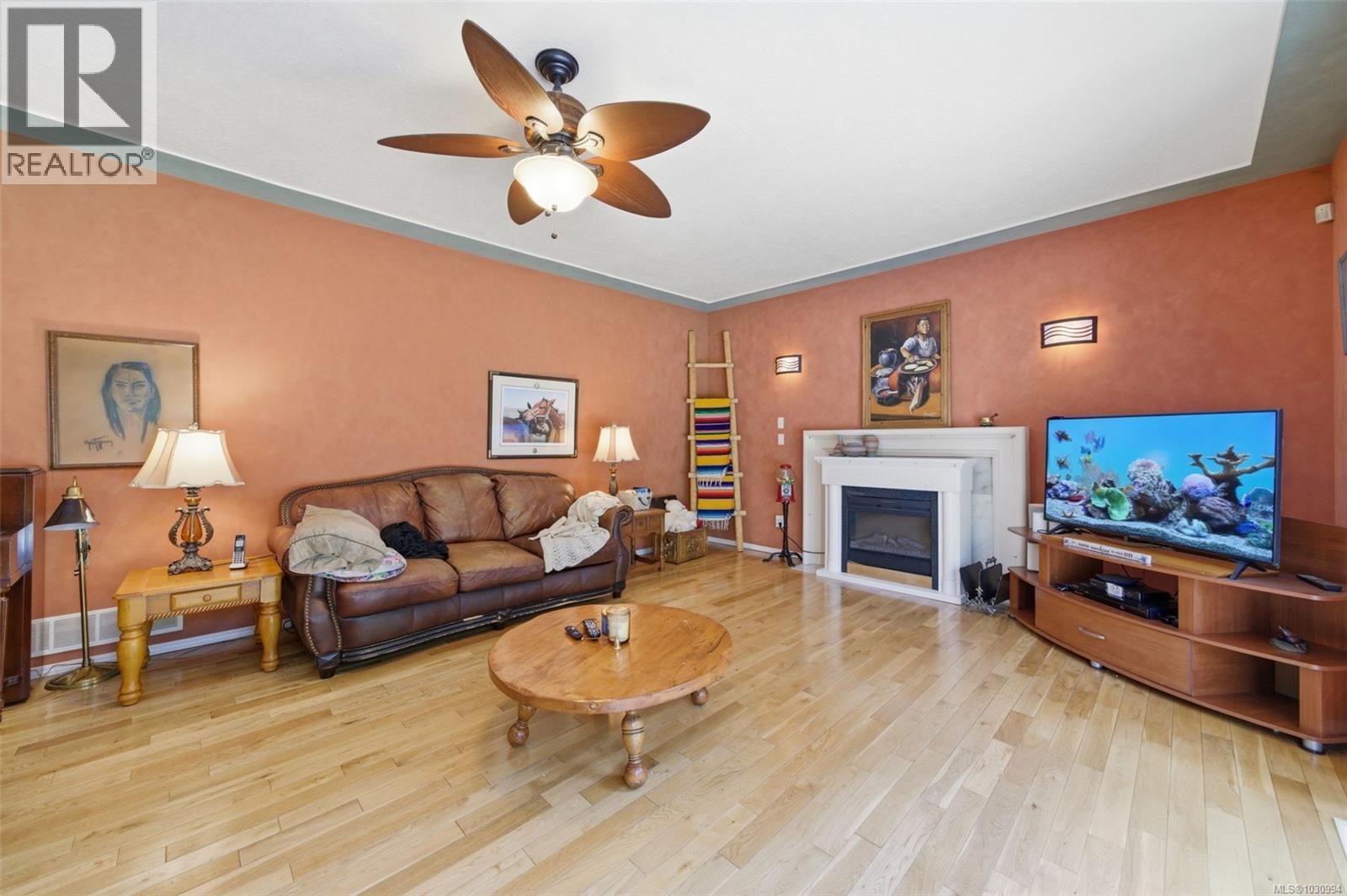  1032 Valewood Trail, Saanich