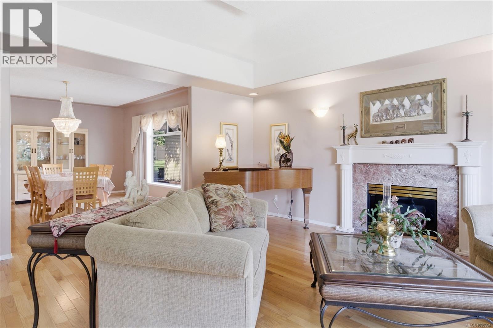  1032 Valewood Trail, Saanich