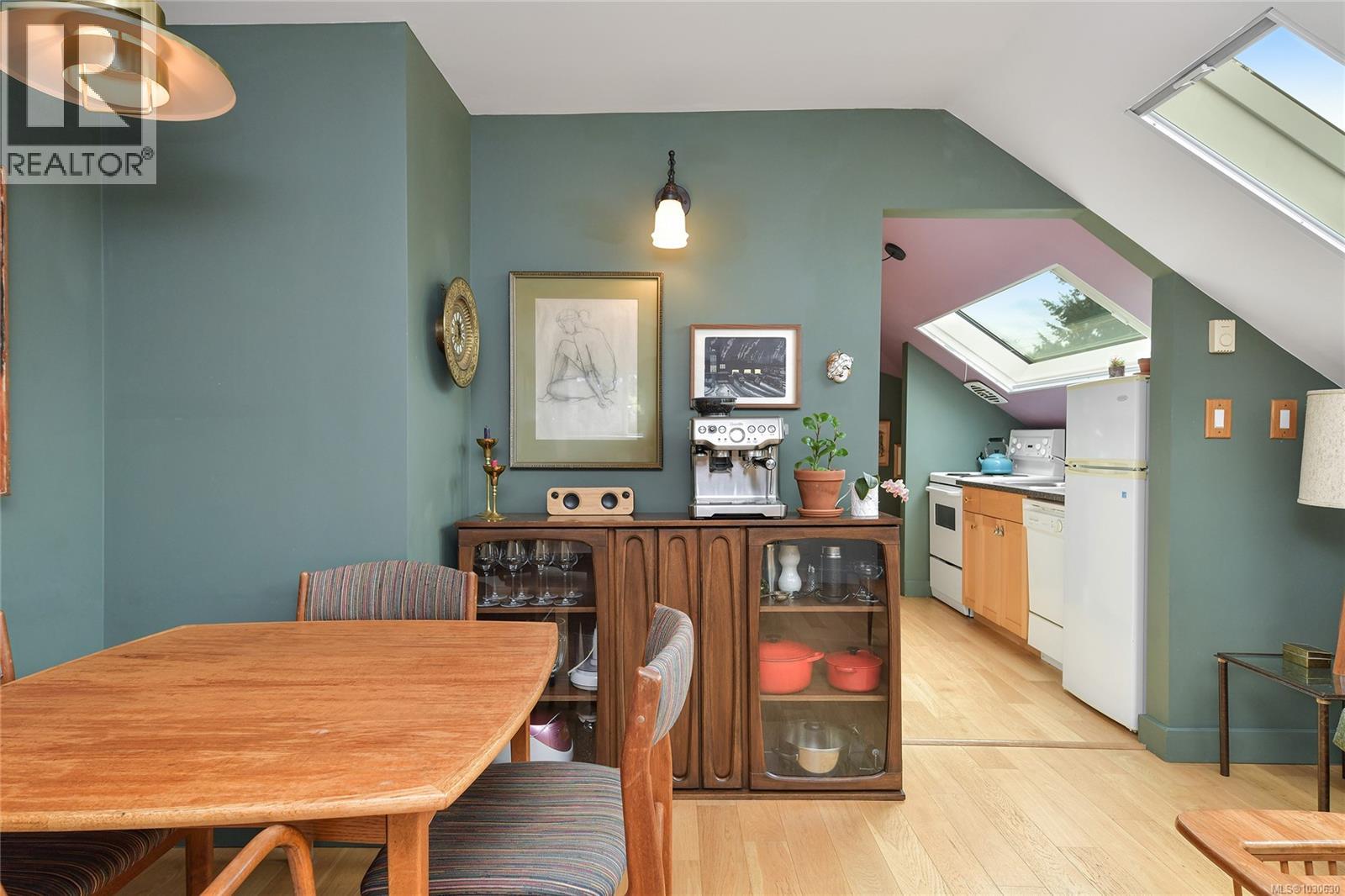 #4 2109 Chambers St - 15