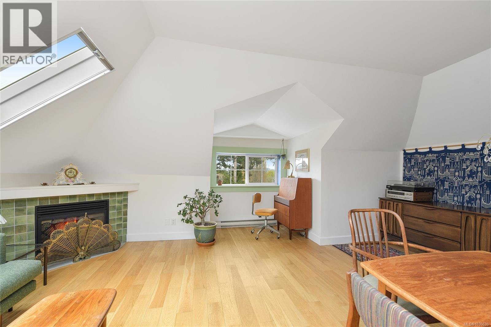 #4 2109 Chambers St - 20