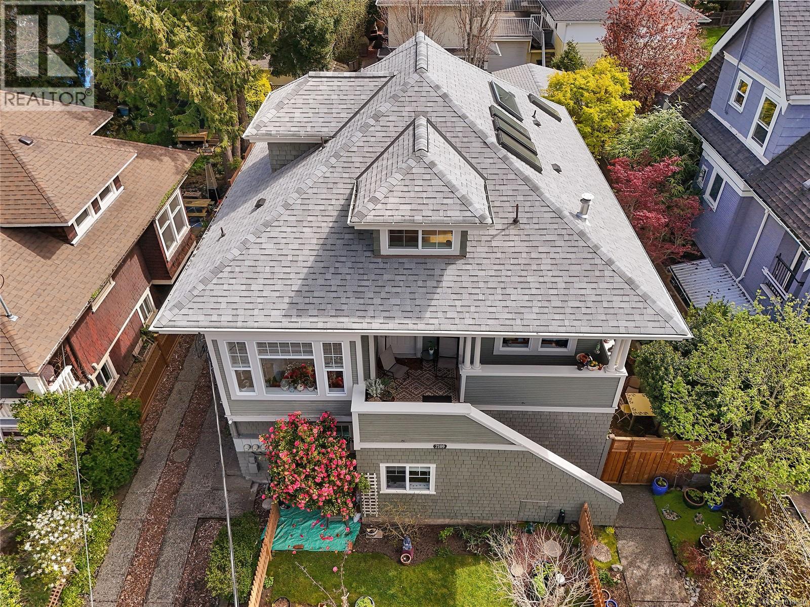 #4 2109 Chambers St - 31