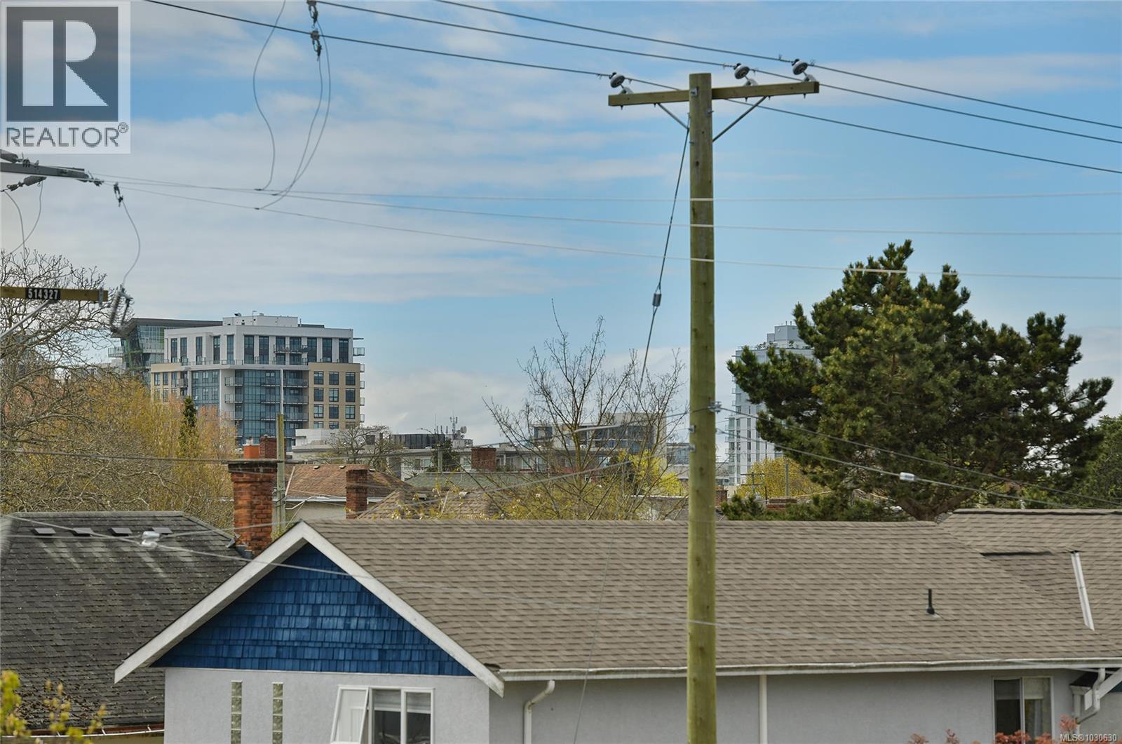 #4 2109 Chambers St - 41