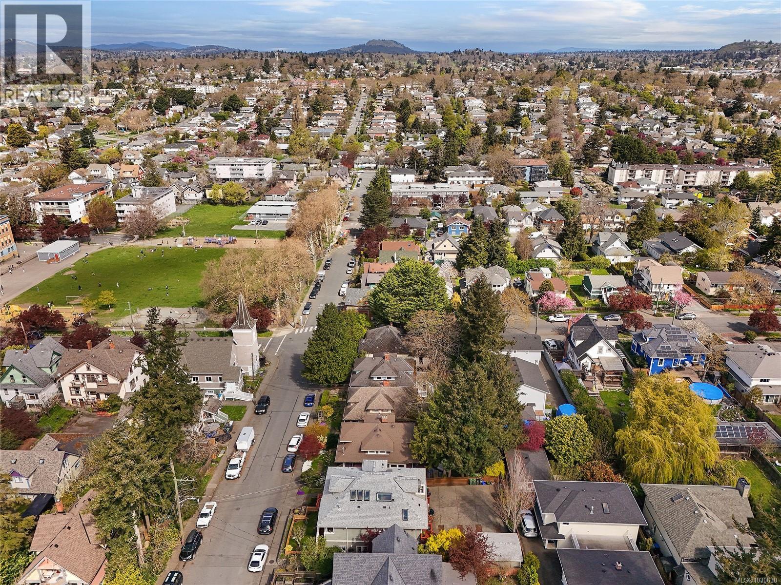 #4 2109 Chambers St - 44