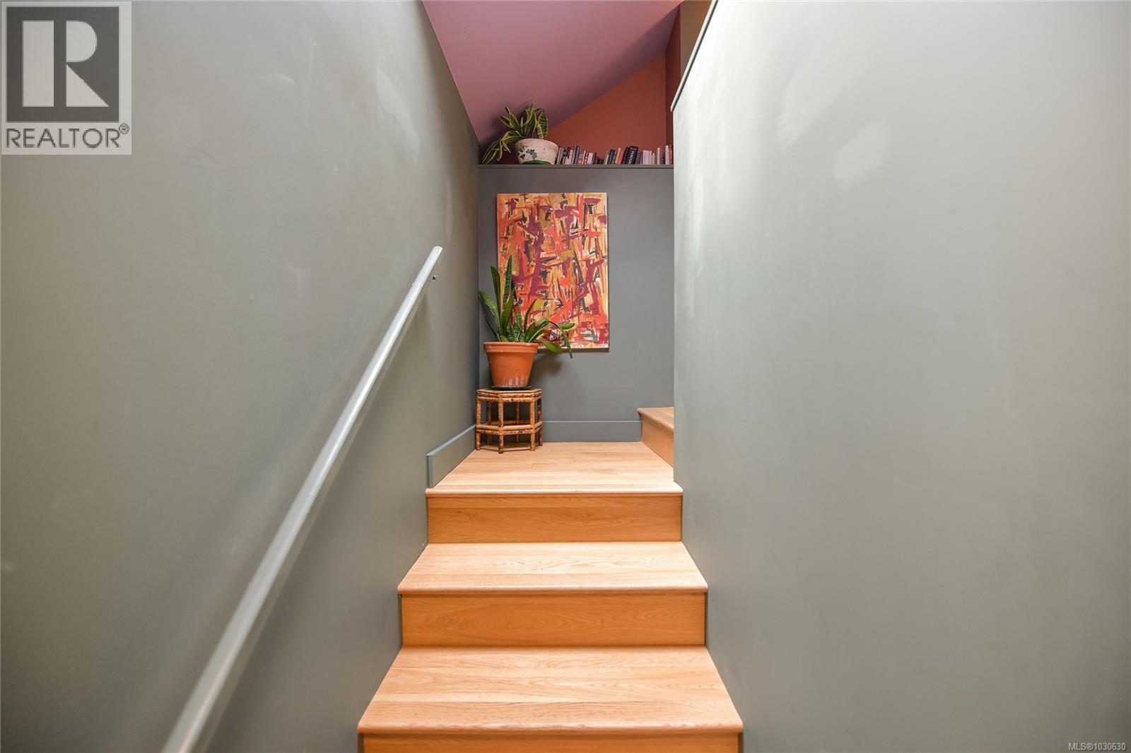 #4 2109 Chambers St - 9