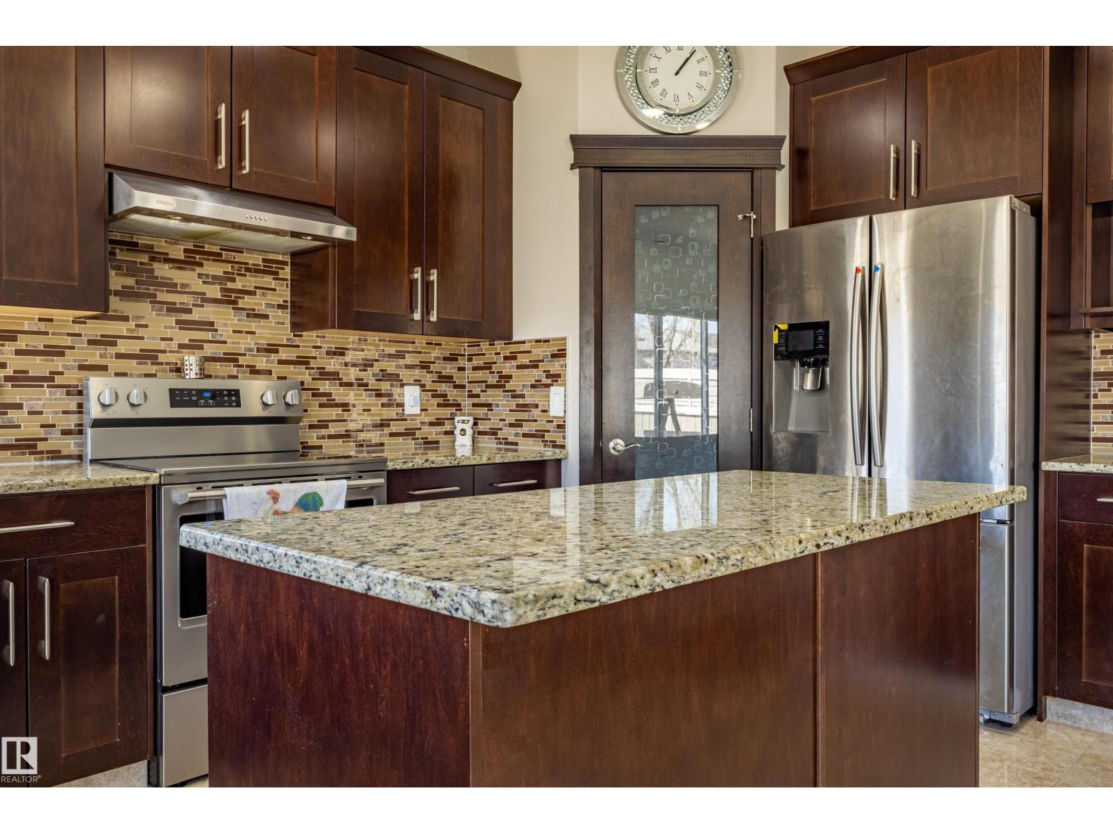 3611 14 ST NW - 16