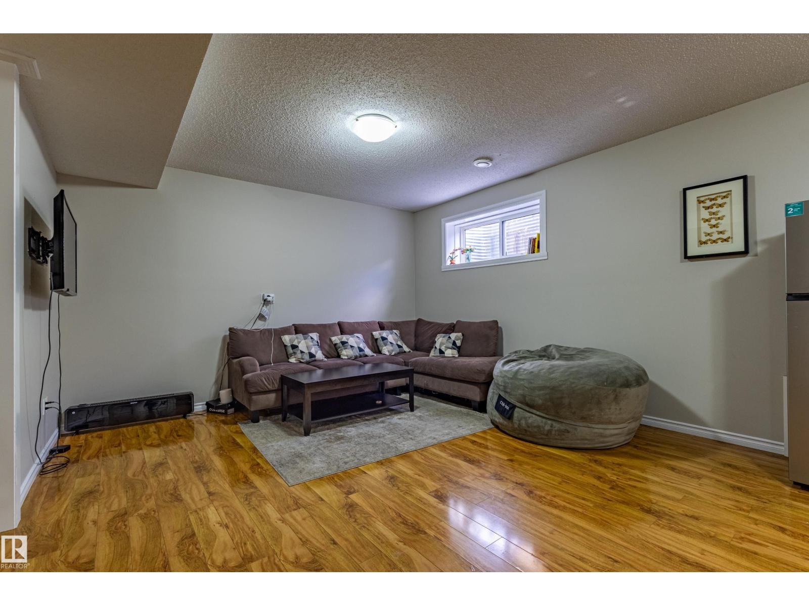 3611 14 ST NW - 33