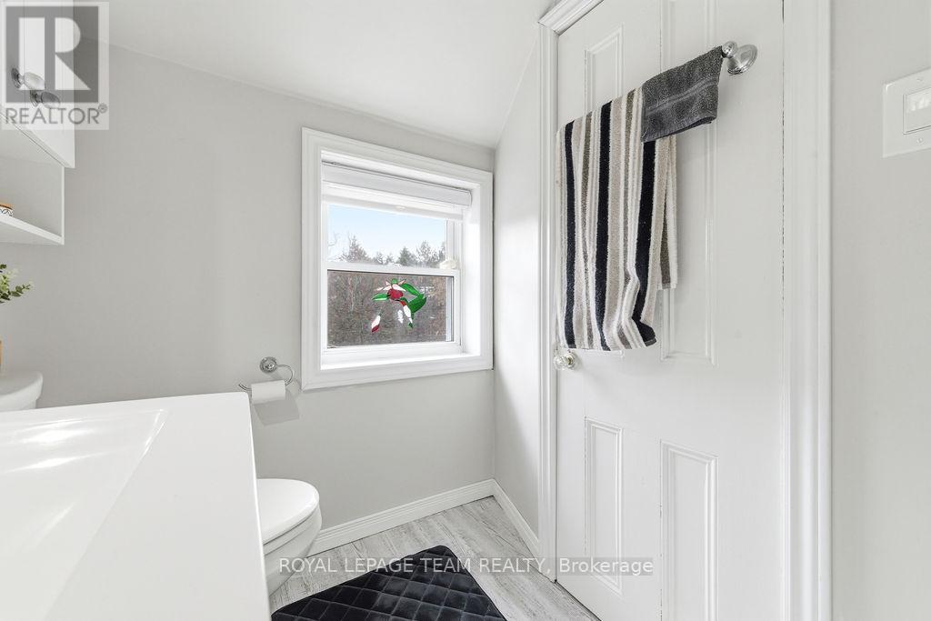3709 OLD BARRYS BAY ROAD - 30