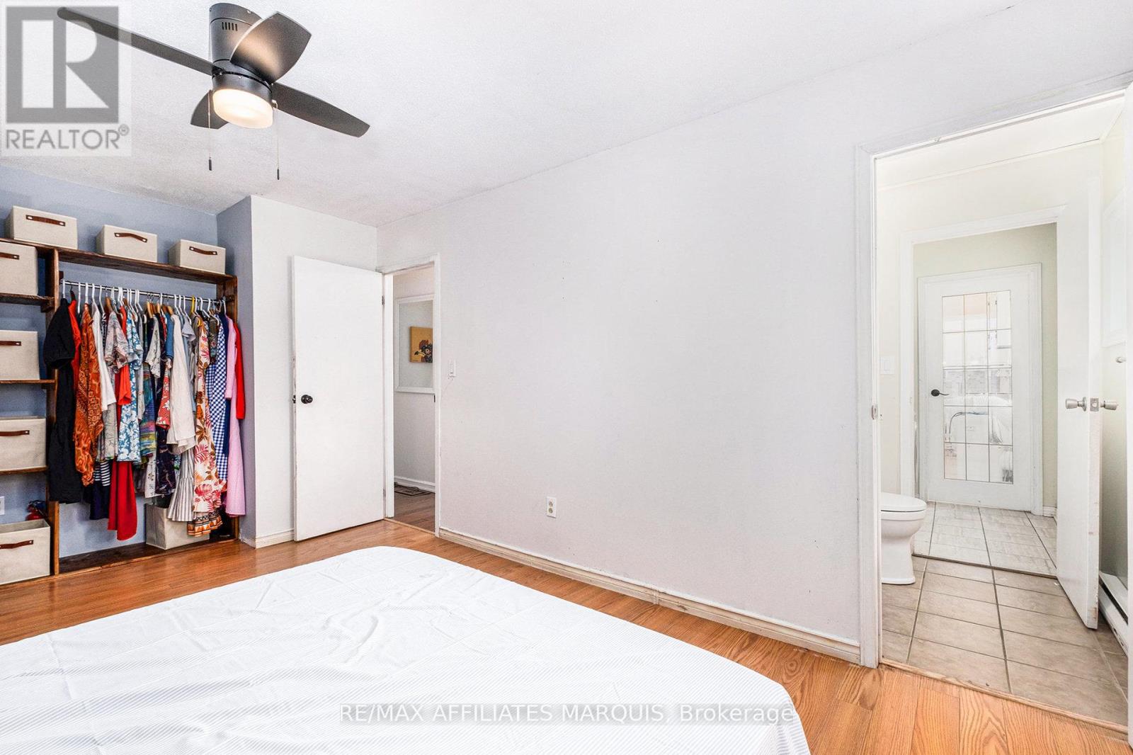 Primary with 2 pc Ensuite