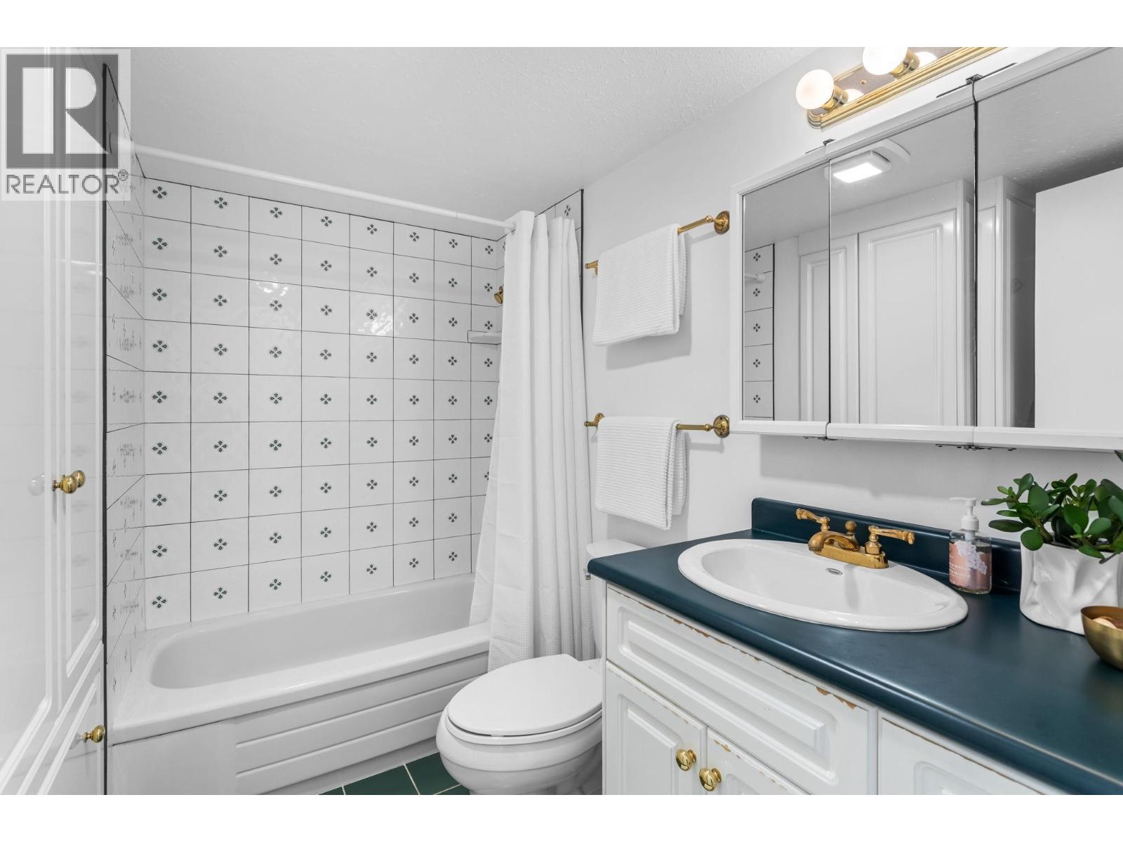 2 Bed, 1 Bath Apartment for Rent in Vancouver – 404 1406 W HARWOOD STREET, Vancouver – MLS# R3113192 - Image 14