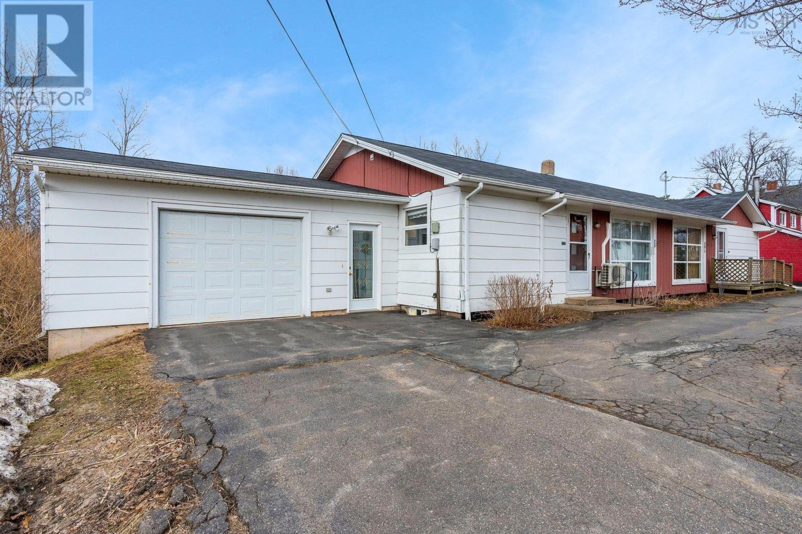 Property 39 of 41 of 139 Main Street