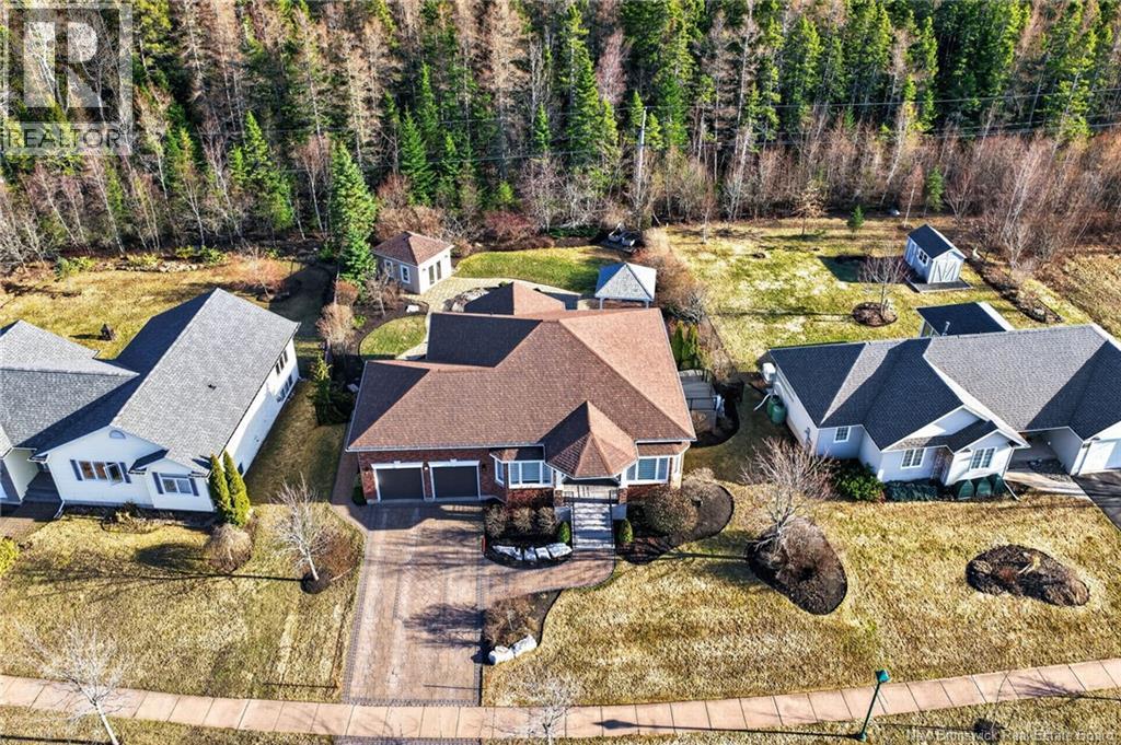 60 ROYAL OAKS - Image 3