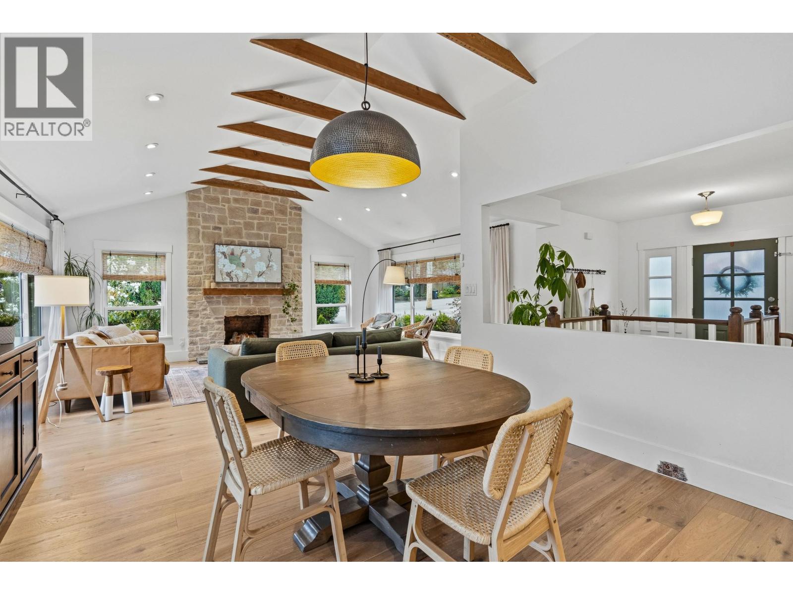 1335 RIDGEWOOD DRIVE