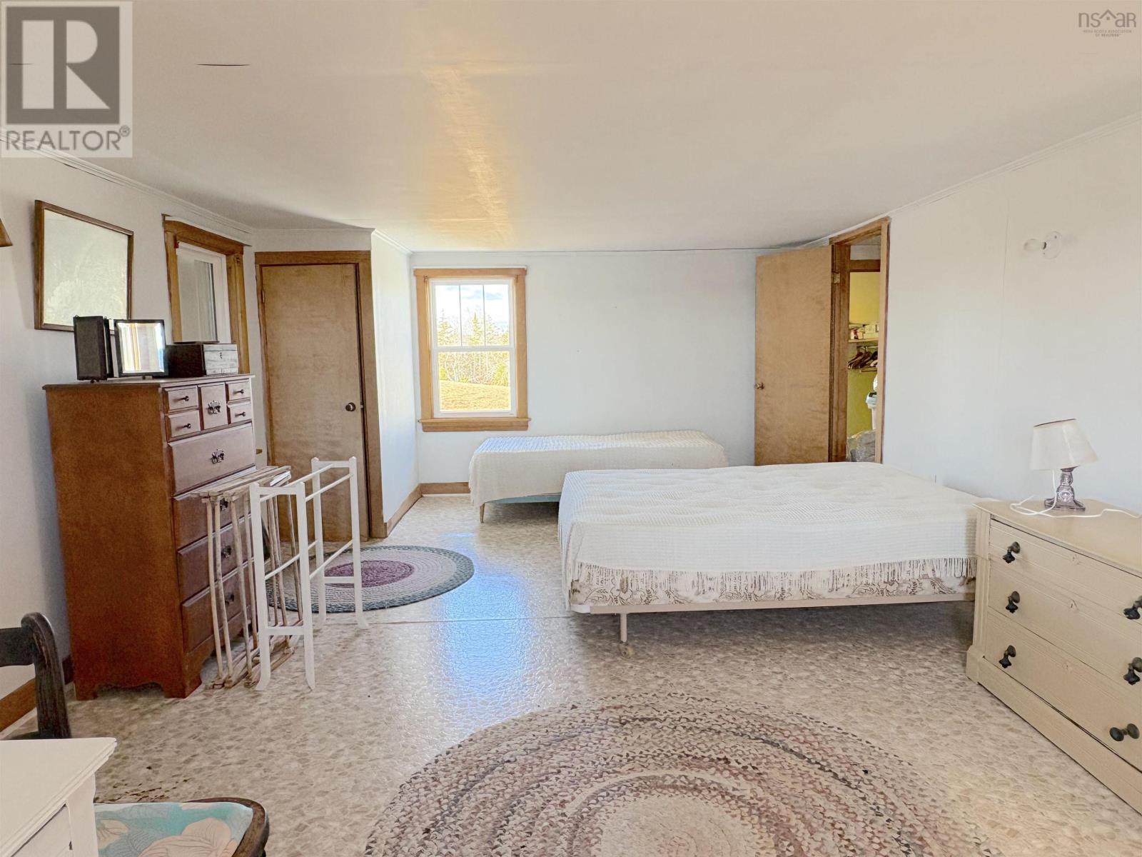 Property 23 of 30 of 2878 Highway 3