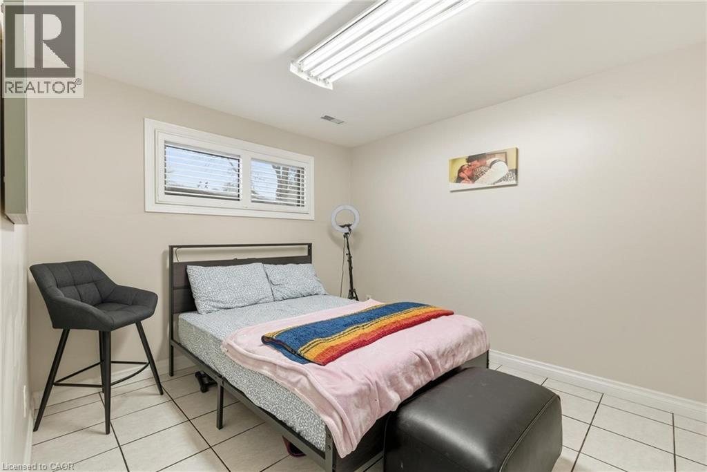 364 ROSELAWN Place - 23