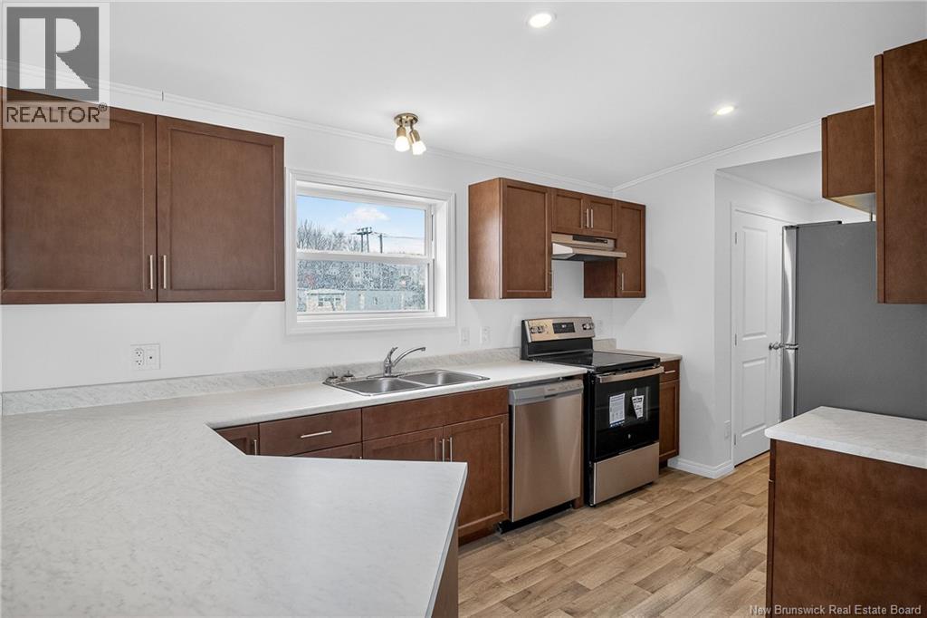 77 Violet Street - 13