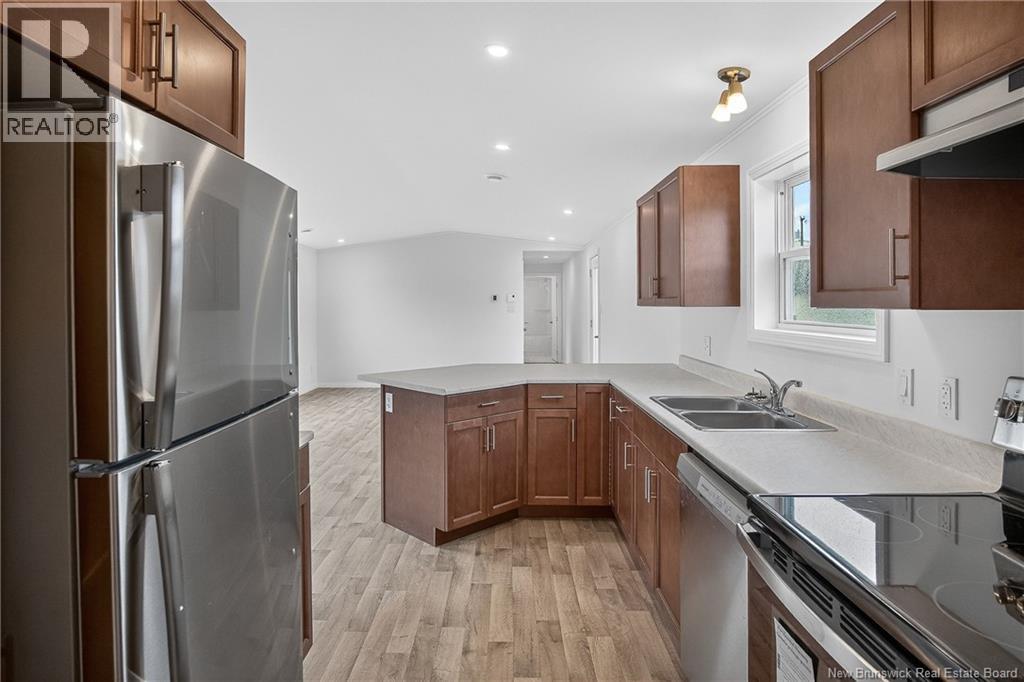 77 Violet Street - 15